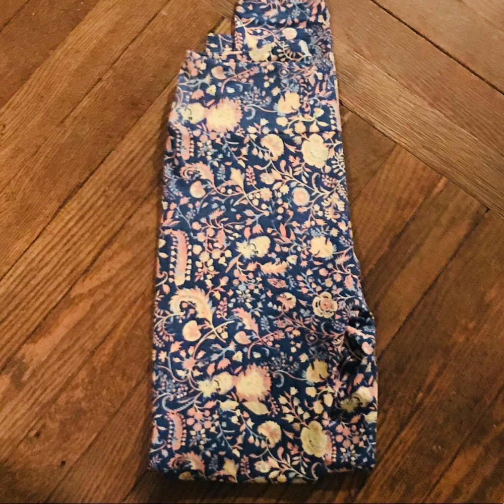 One Size Super Soft LulaRoe Leggings